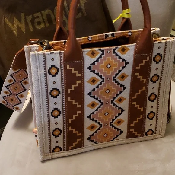 NWT wrangler tote bag - Picture 7 of 11